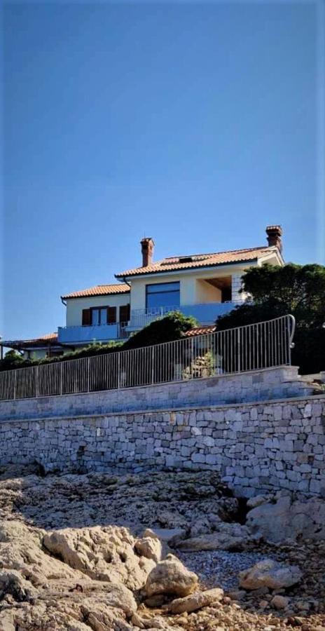 Apartmaji Pri Bosi Nogi إيزولا المظهر الخارجي الصورة